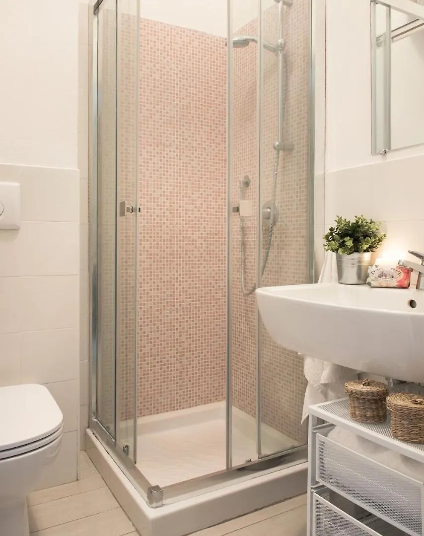 Apartment Oki Doki Studios Milan Italy